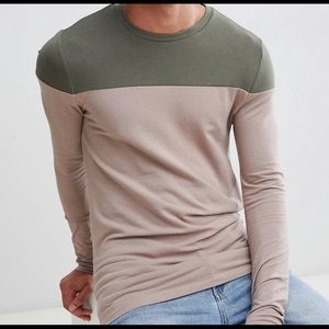 Muscle Fit Long Sleeve T-Shirt